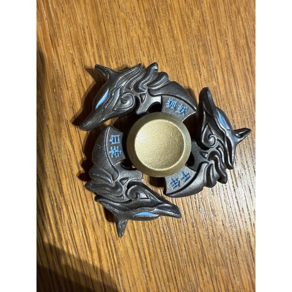 Wolf Head Metal Fidget Spinner‎ Zinc Alloy Blue Eyes Zodiac Chinese Design 2.5"